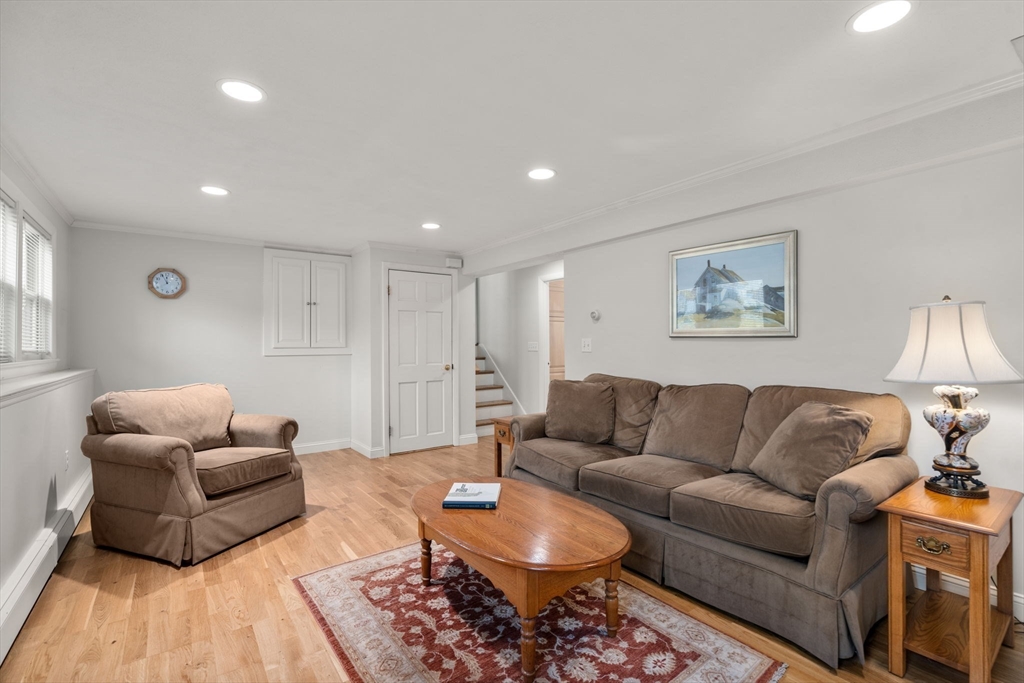 23 Hillcrest Road