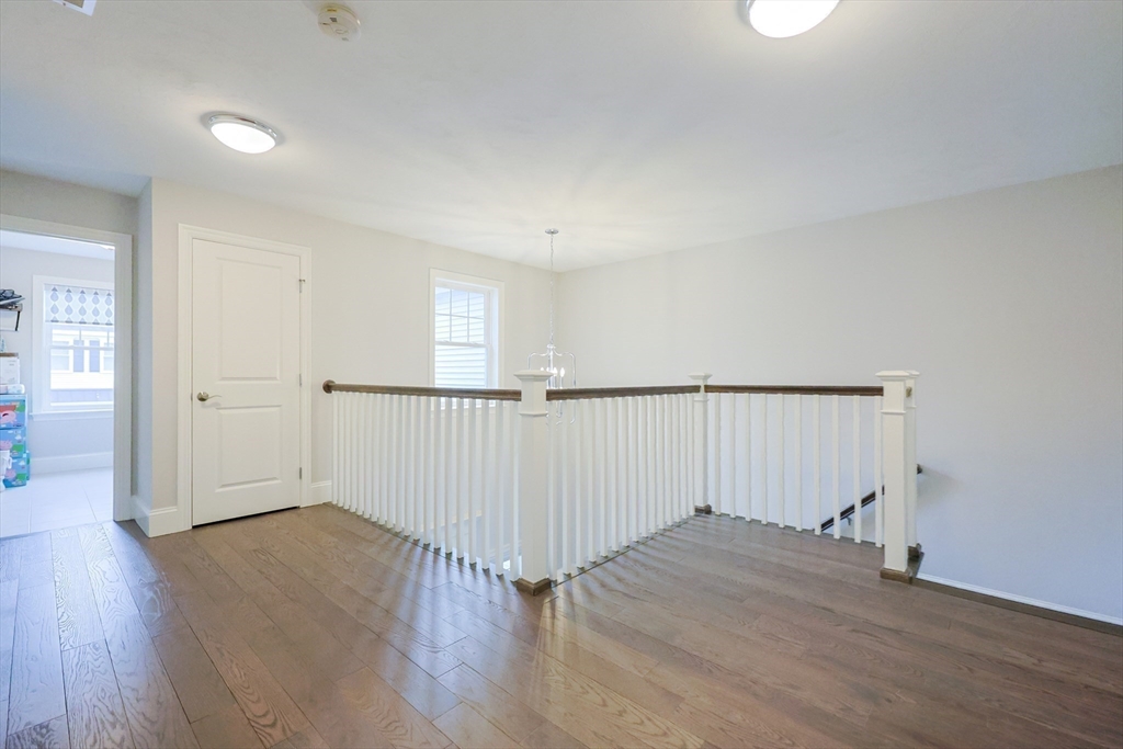 8 Riverstone Way # 8