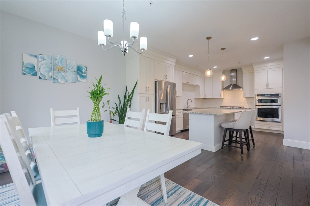8 Riverstone Way # 8