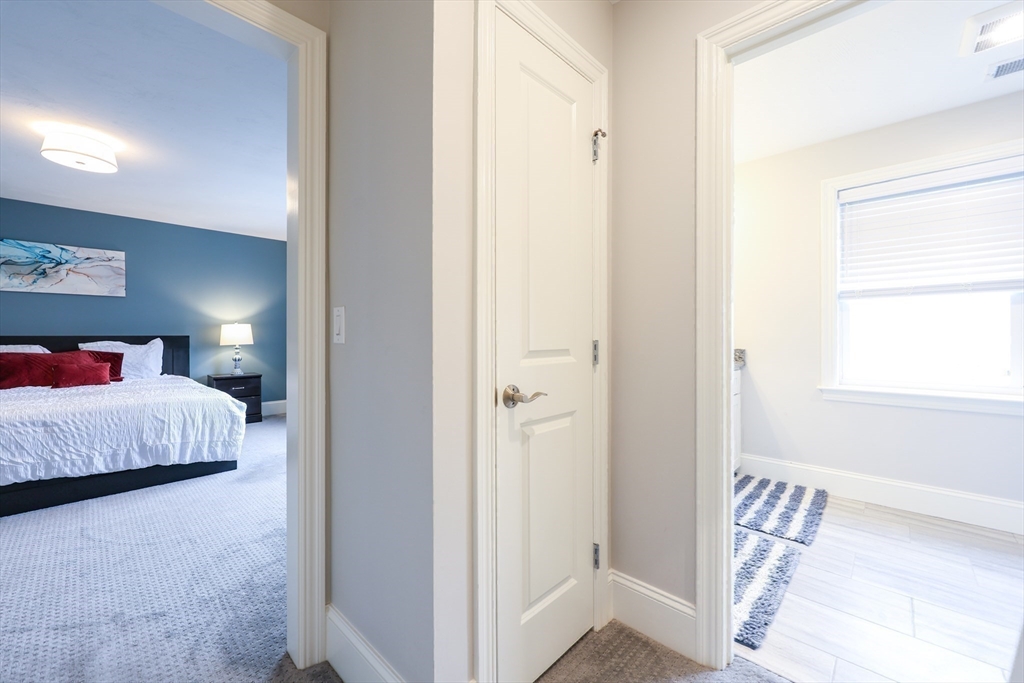 8 Riverstone Way # 8