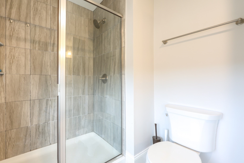 8 Riverstone Way # 8