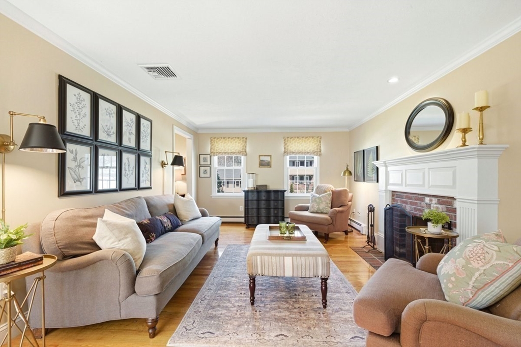 7 Tanglewood Road