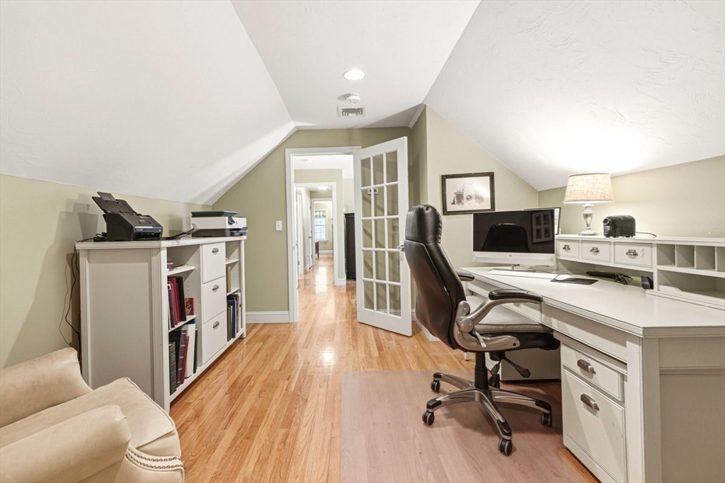 7 Tanglewood Road