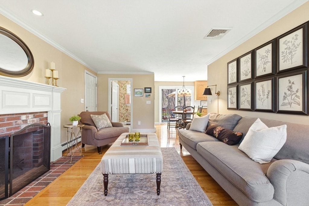 7 Tanglewood Road