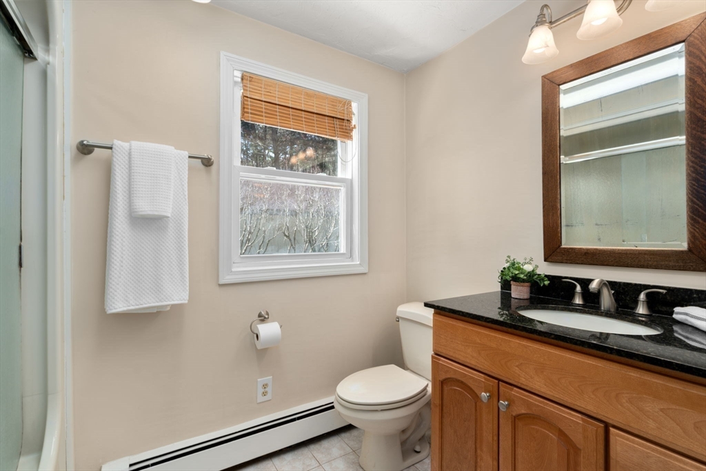 189 1/2 Seekonk St