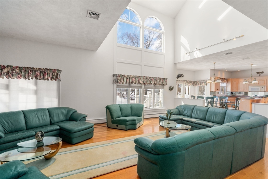 269 Bullard Street