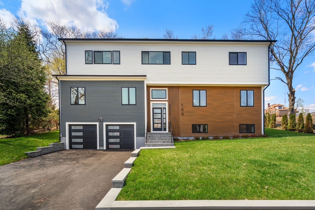 100 Woodbine Circle