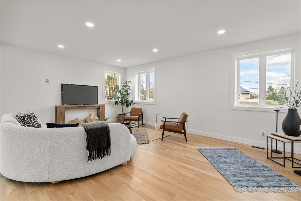 100 Woodbine Circle