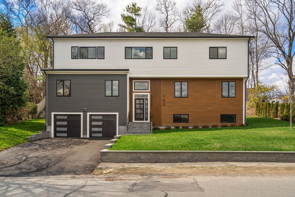 100 Woodbine Circle