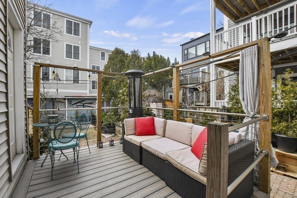 909 E 2nd Street # 1