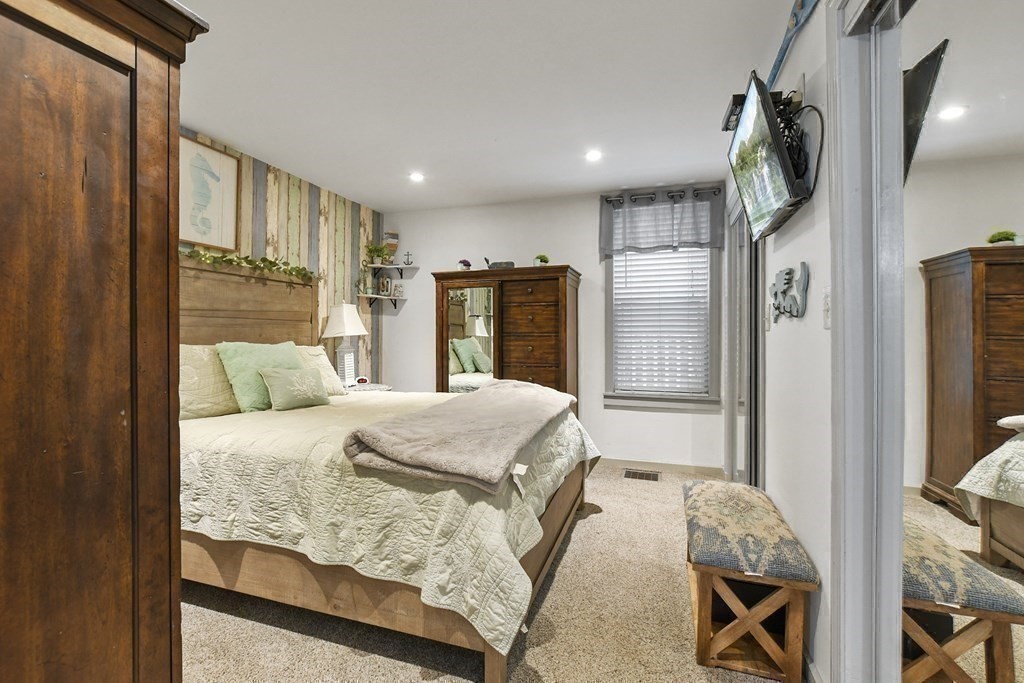 909 E 2nd Street # 1