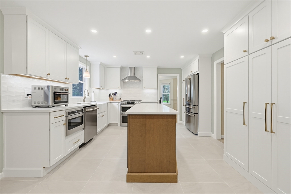 26 Kittredge St