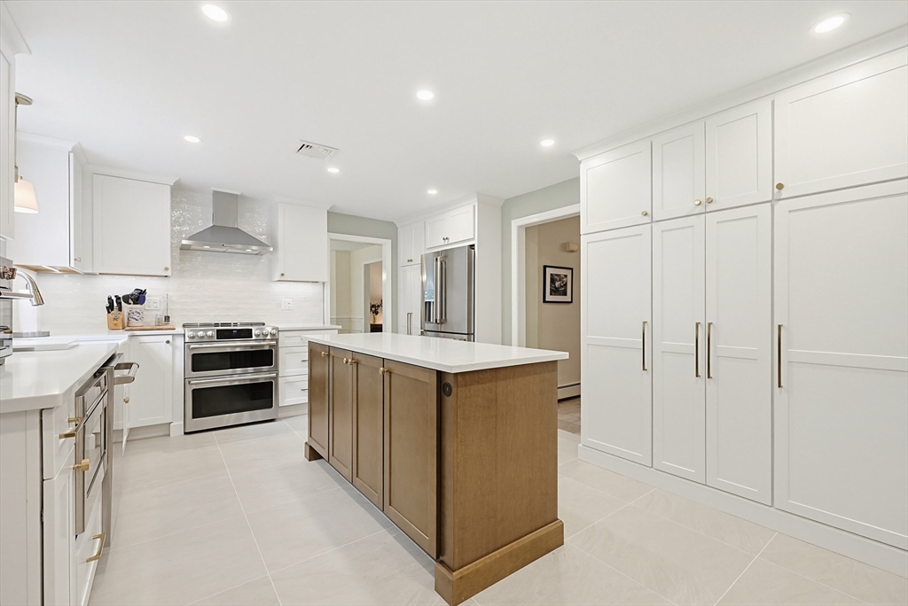 26 Kittredge St
