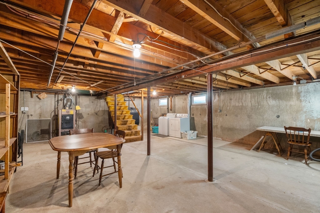 196 Hill St