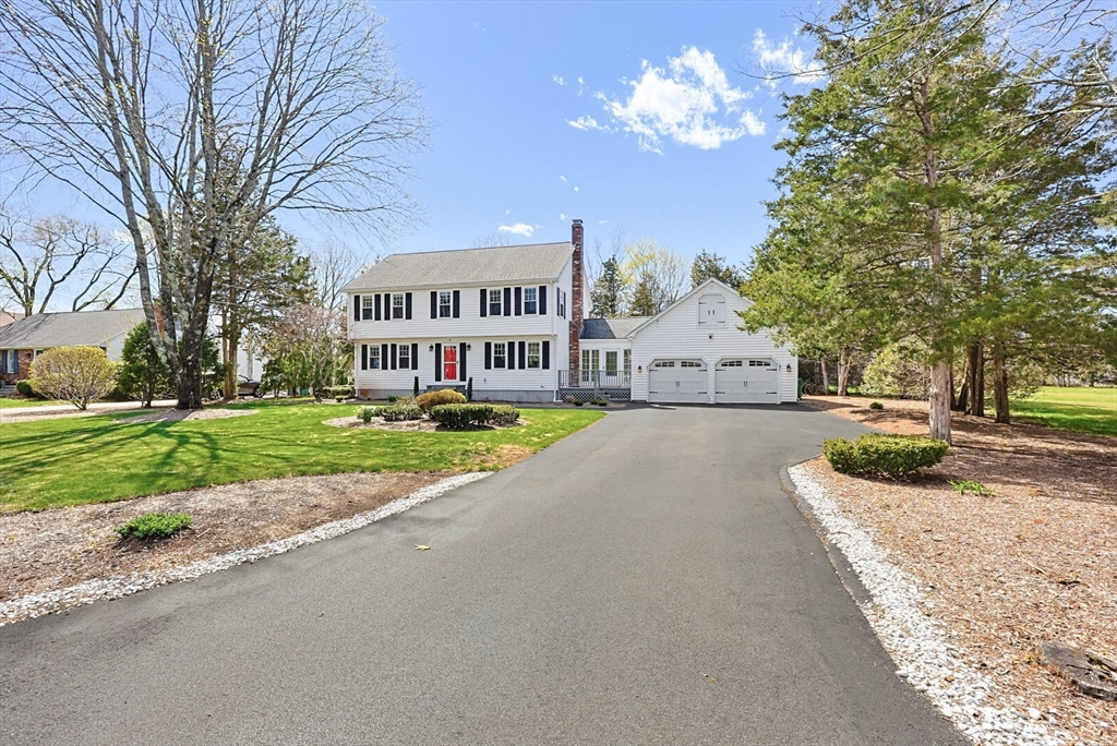 45 James St