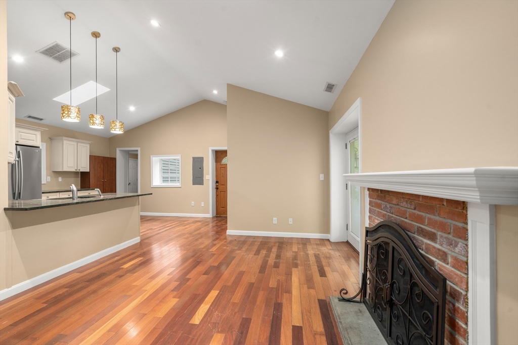 133 Centre St # 133