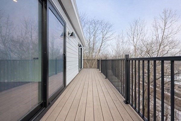 68 Rowe St Unit: U:3