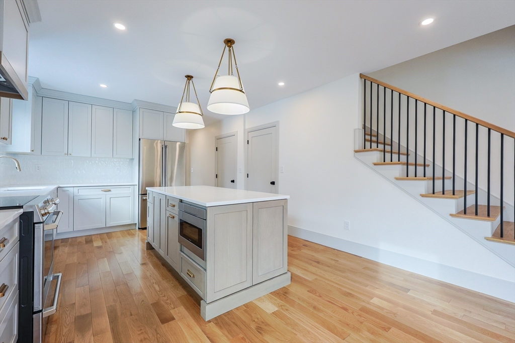 68 Rowe St Unit: U:3