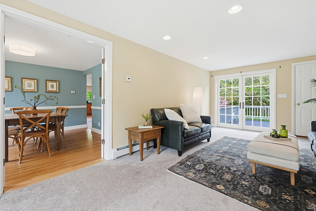 13 Lawrence Circle