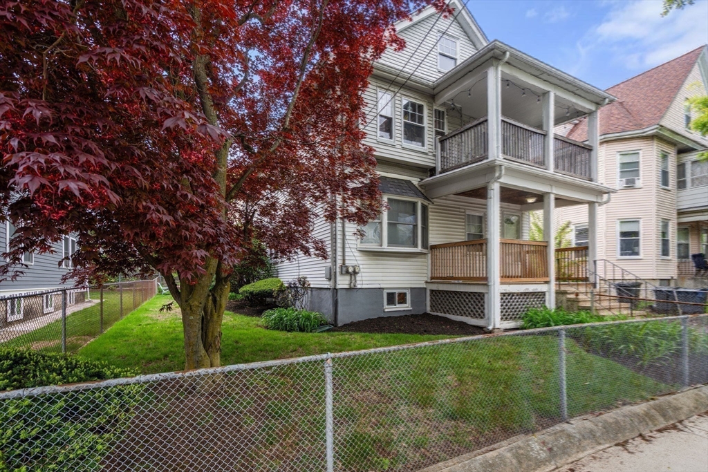 38 Hobson St