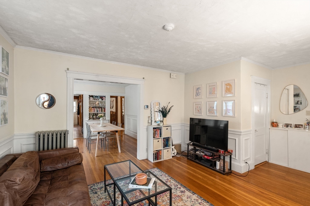 38 Hobson St