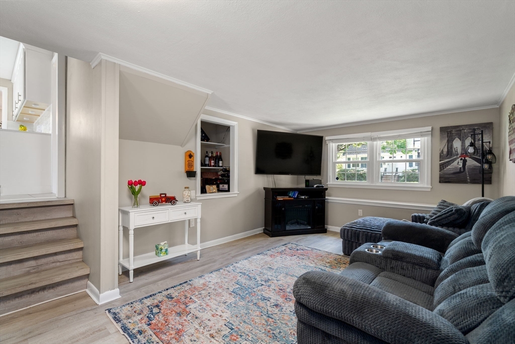 1 Deroma Rd