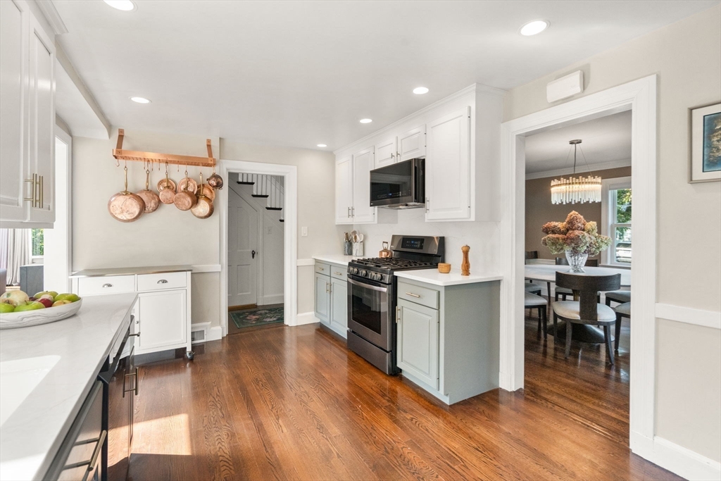 52 Beaufort Ave