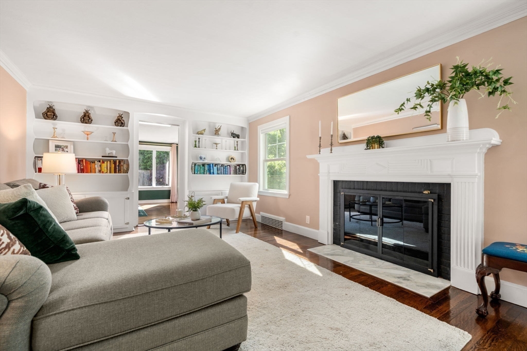 52 Beaufort Ave