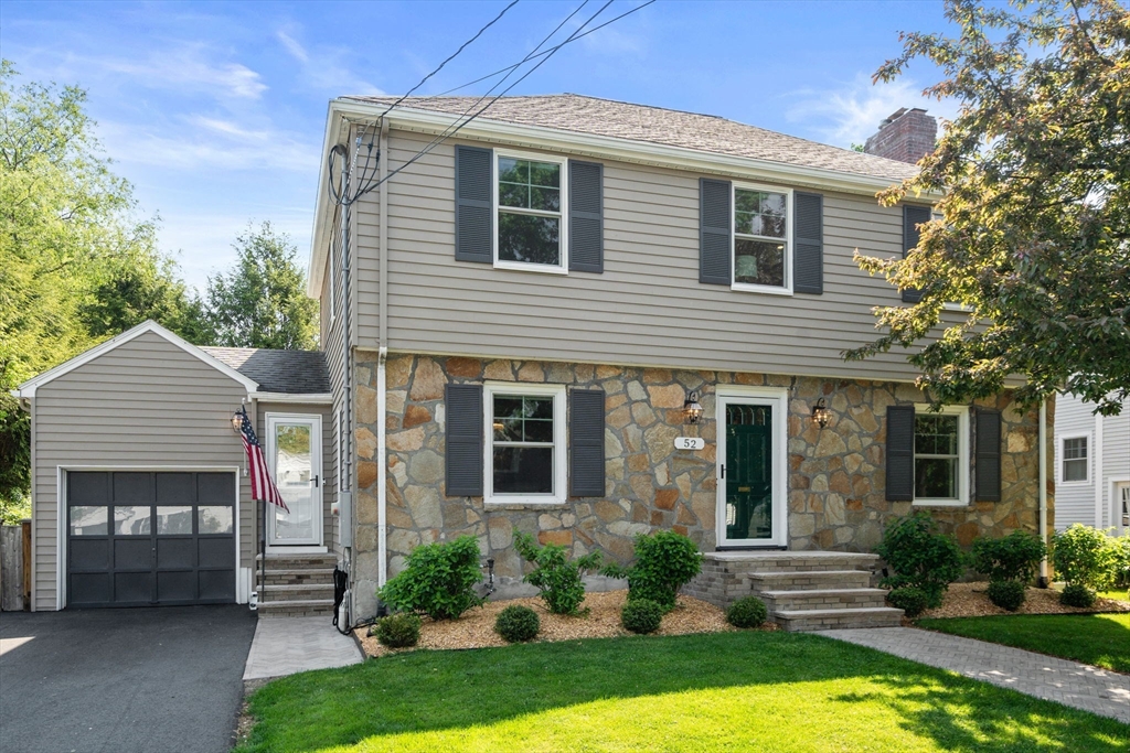 52 Beaufort Ave