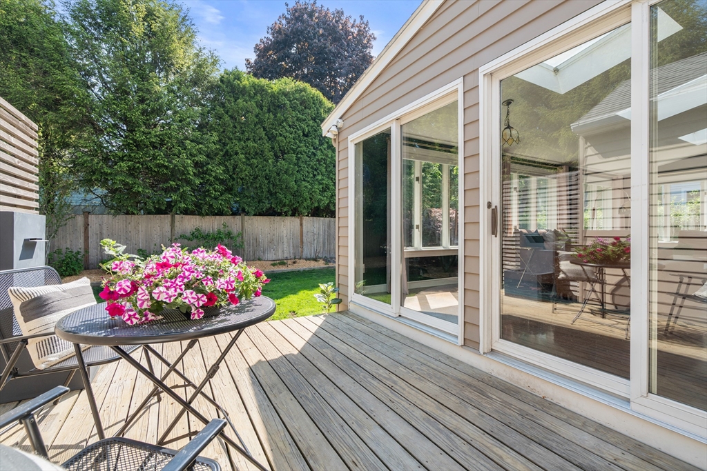 52 Beaufort Ave