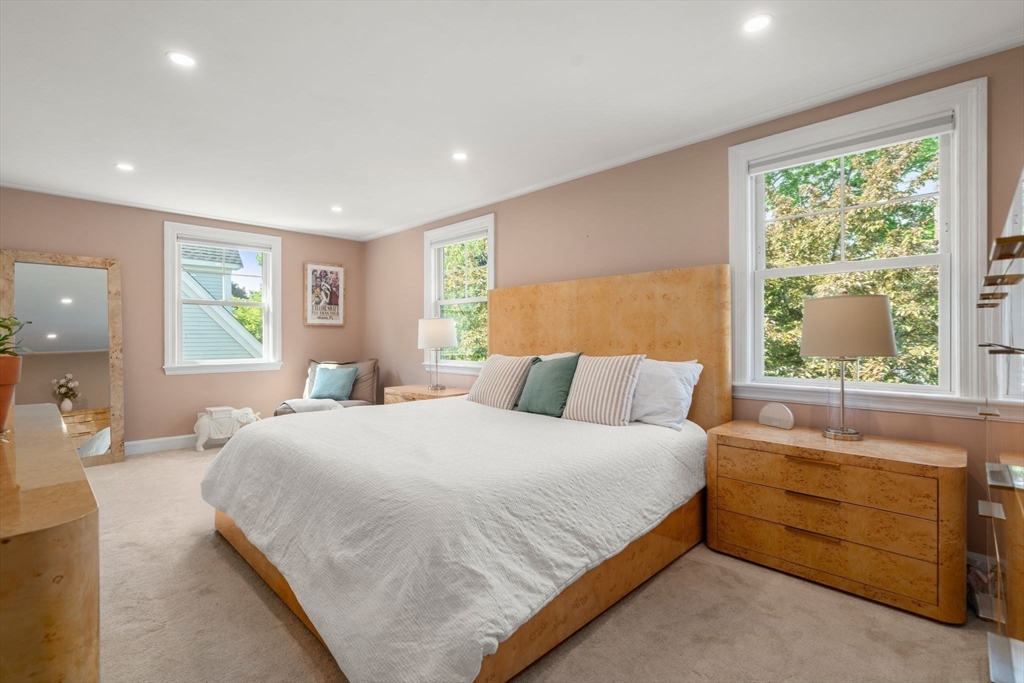 52 Beaufort Ave