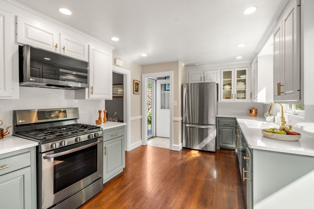 52 Beaufort Ave