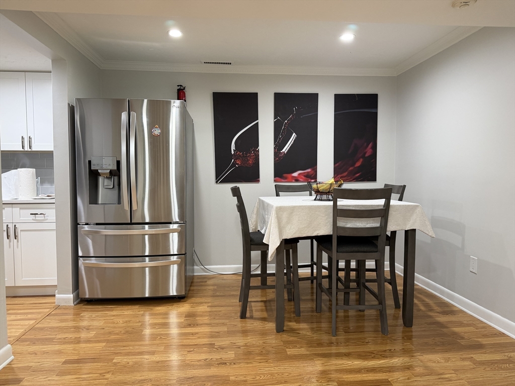 4 Kingswood Dr # 3