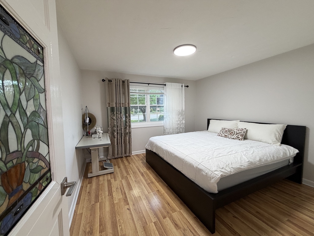 4 Kingswood Dr # 3