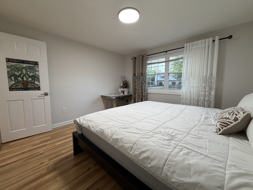 4 Kingswood Dr # 3