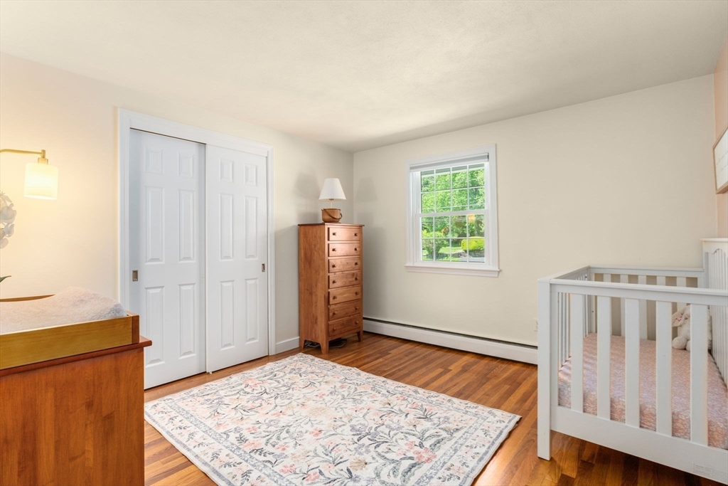 11 Longmeadow Road