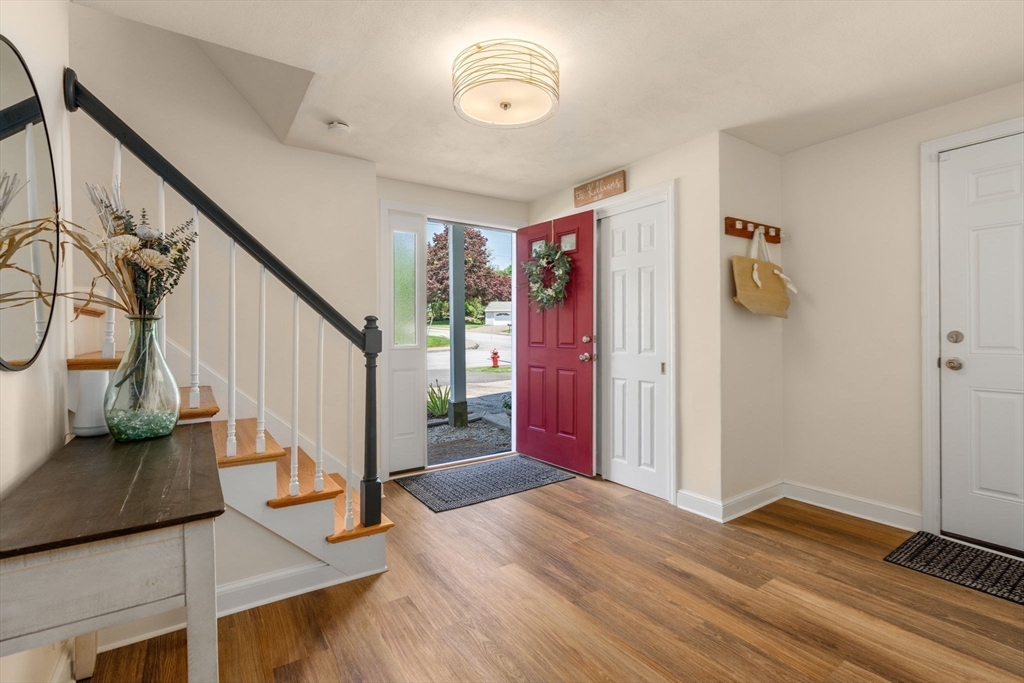 11 Longmeadow Road