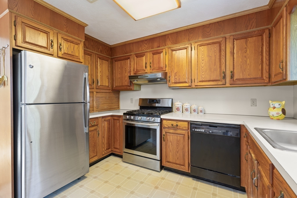 45 Anthony Ln