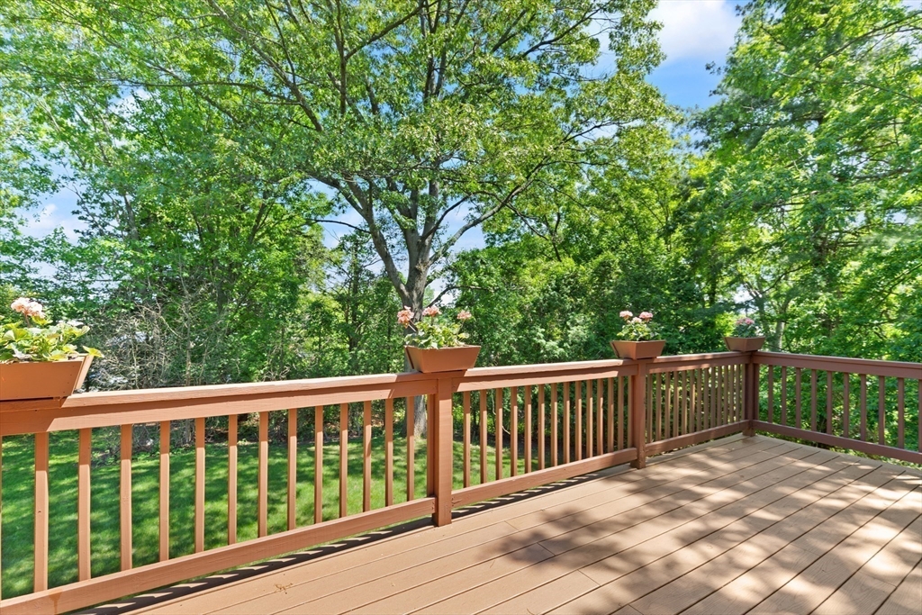 45 Anthony Ln