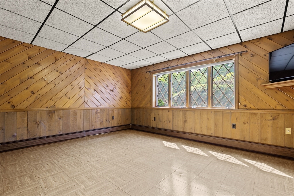 45 Anthony Ln