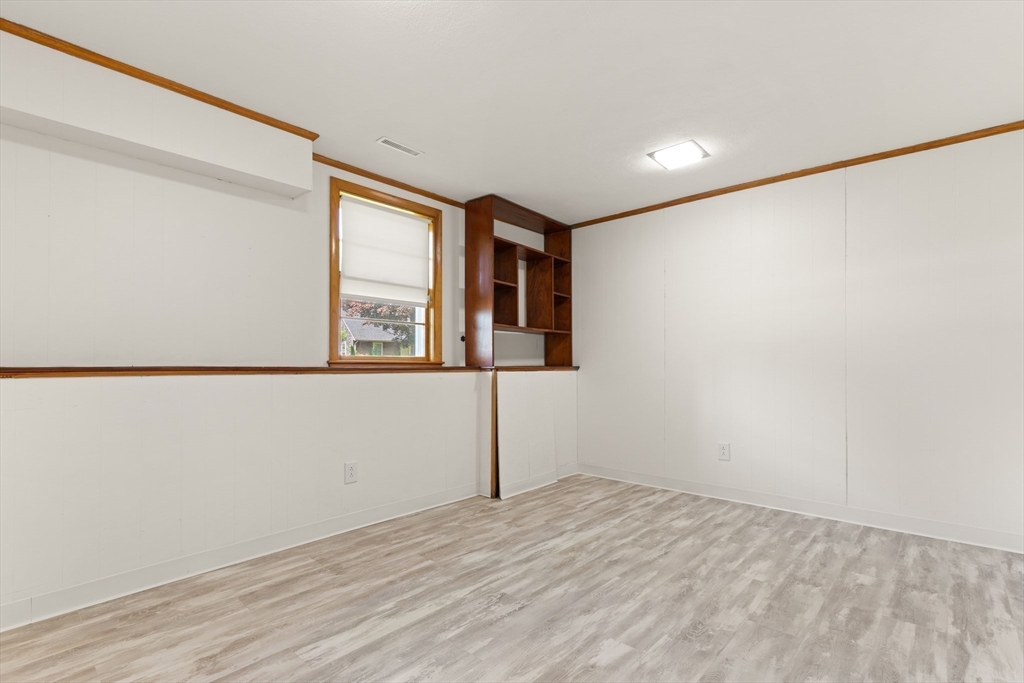 332 Linwood