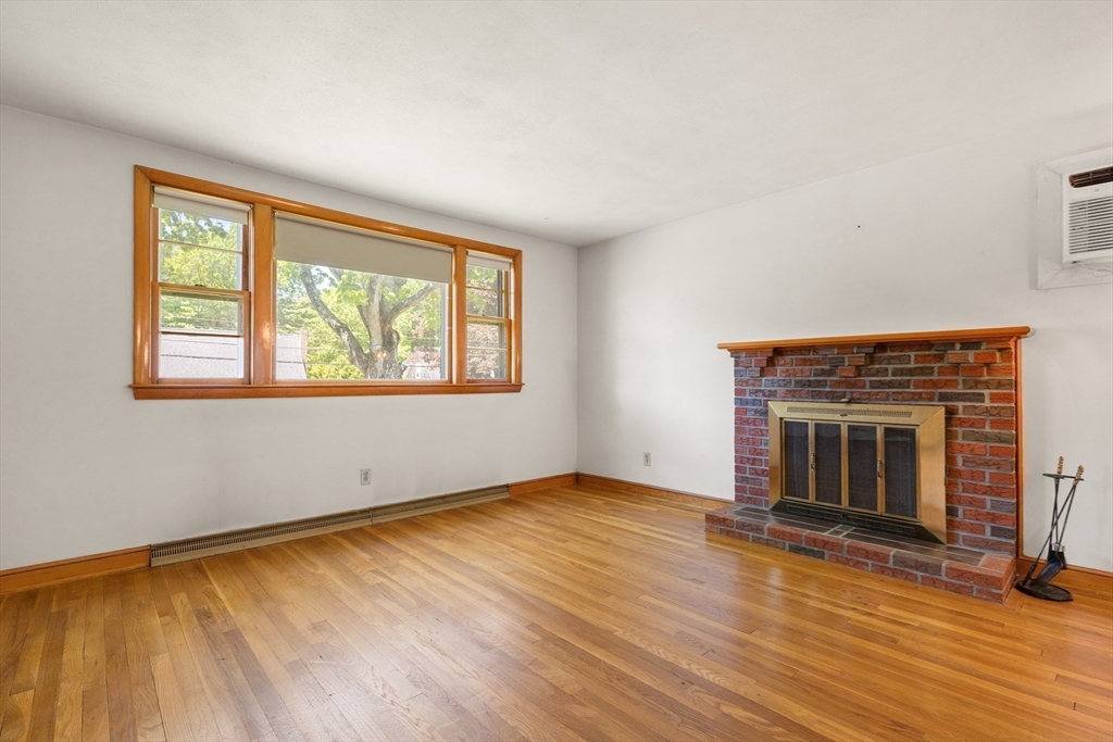 332 Linwood