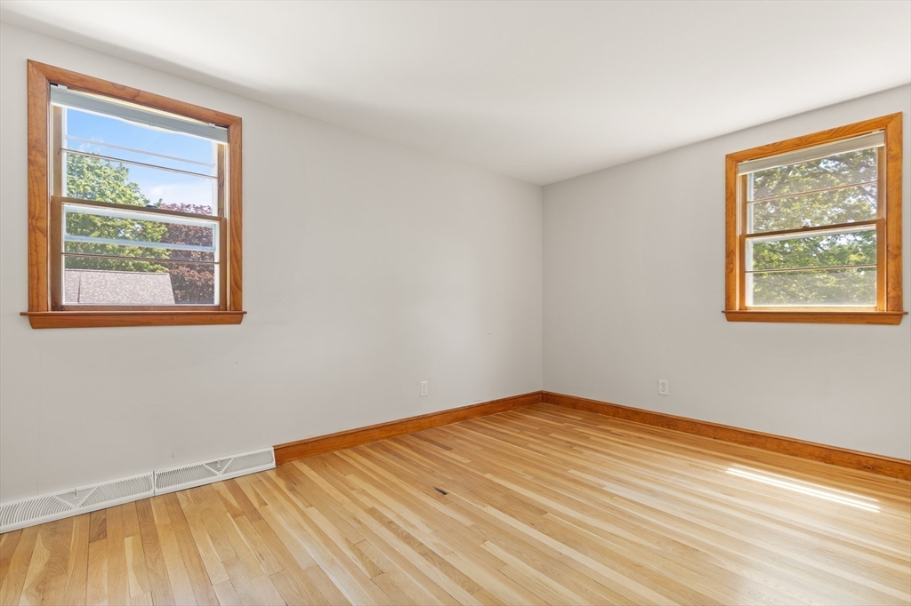 332 Linwood