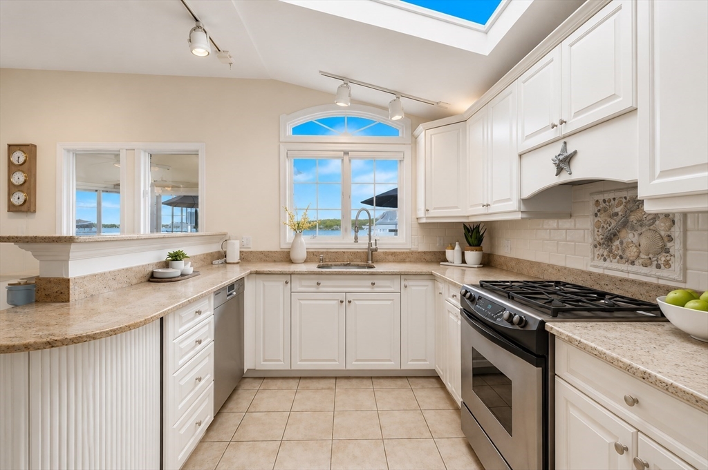 446 Barlows Landing Rd