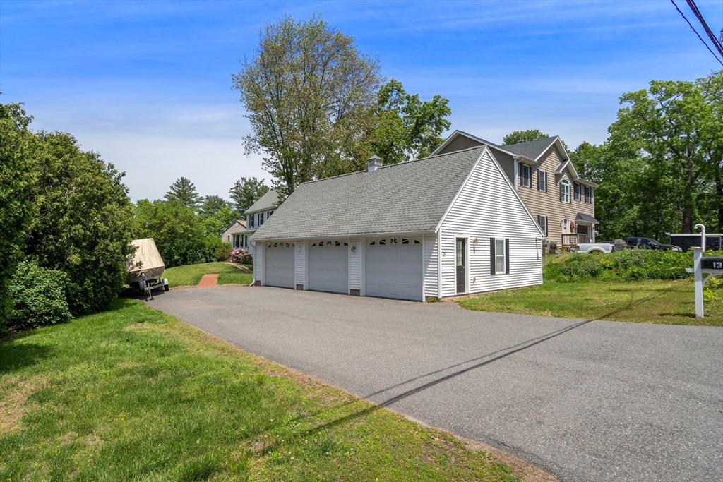 13 Highland Rd