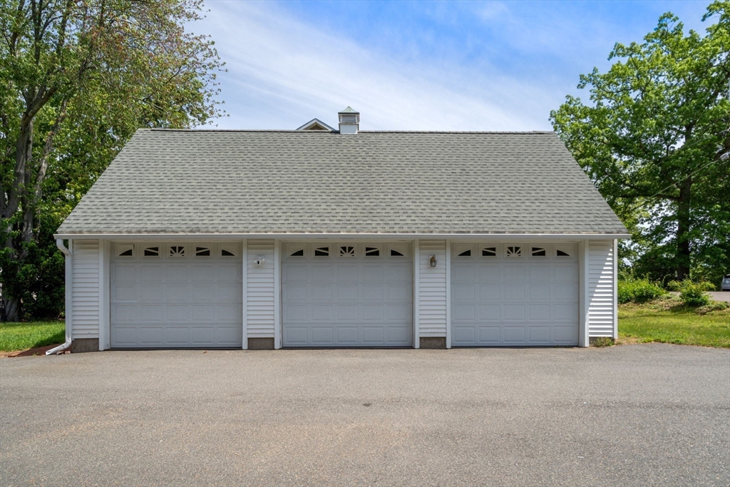 13 Highland Rd