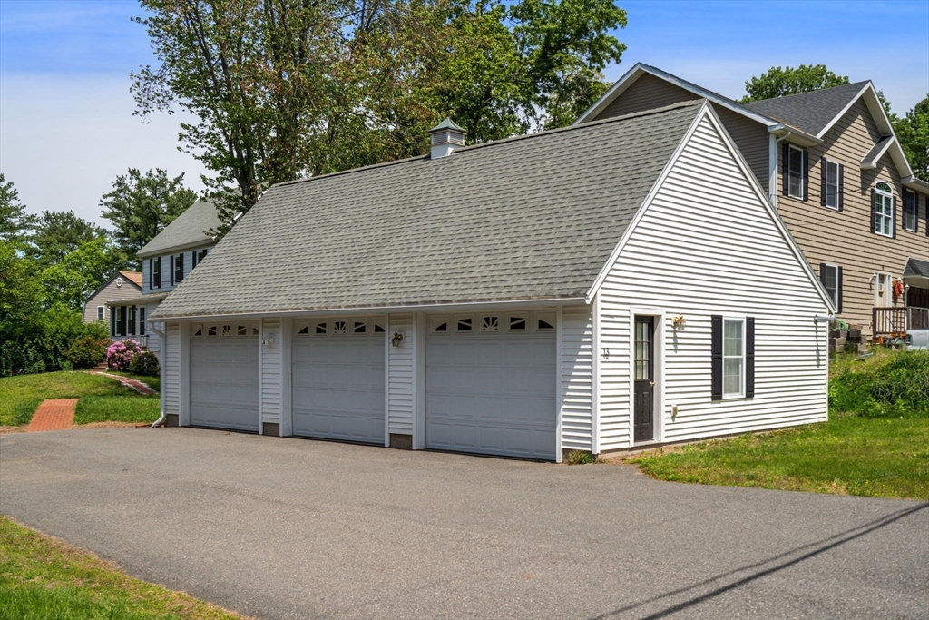 13 Highland Rd