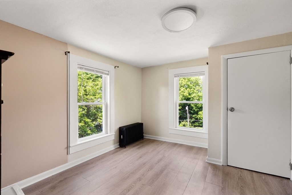 13 Highland Rd