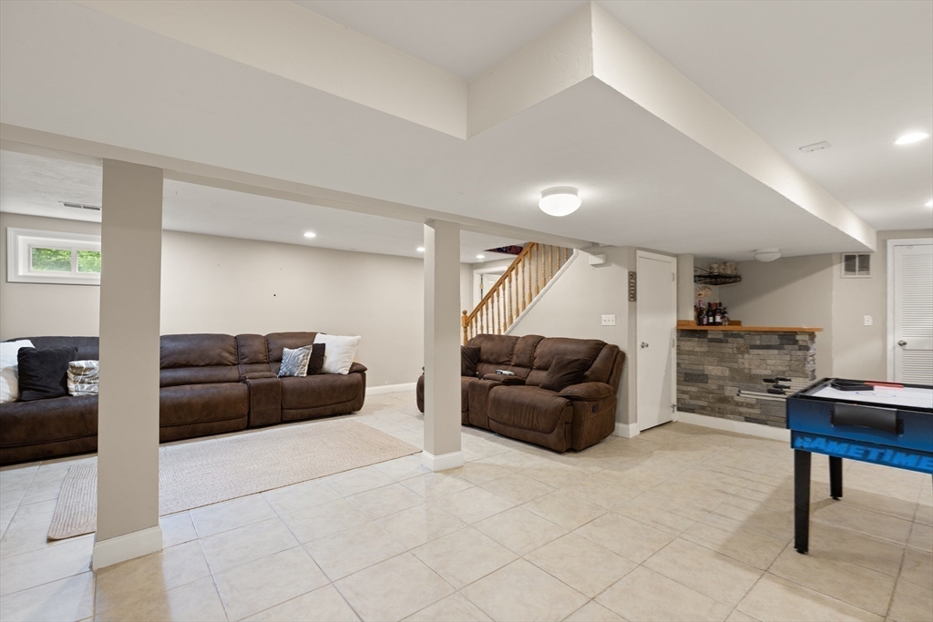 9 Highland