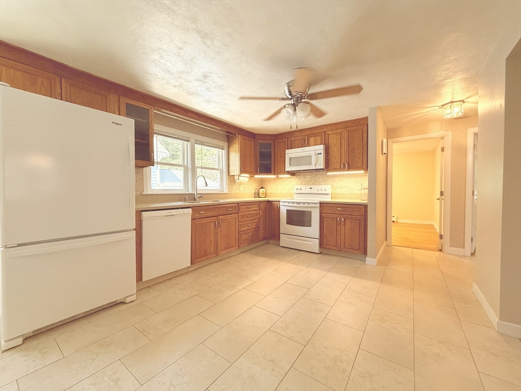 43 Deerfield Ave